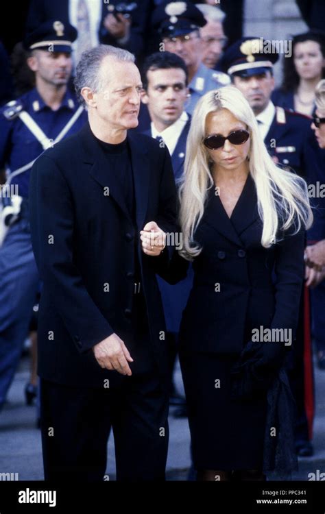 santo versace dove vive|versace cause of death.